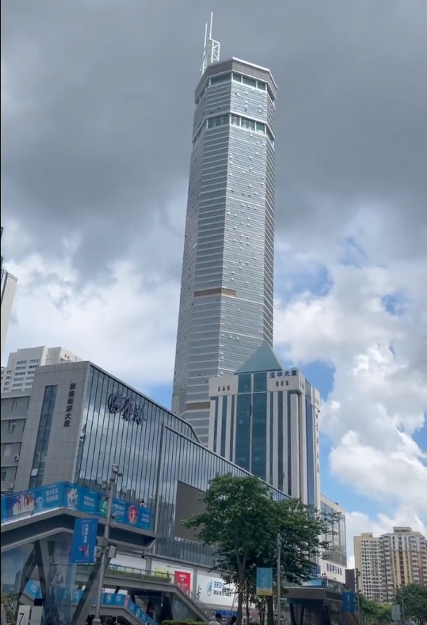 深圳300多米高樓晃動(dòng)！像發(fā)生地震的感覺(jué)